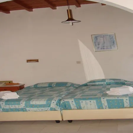 Otel Aegean 2*